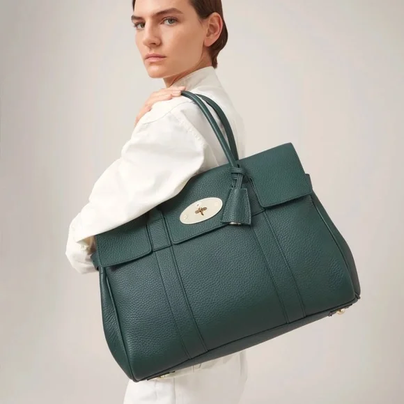 New Mulberry 'Bayswater' in Mulberry Green Leather Tote  - MSRP $1650 - Picture 4 of 10
